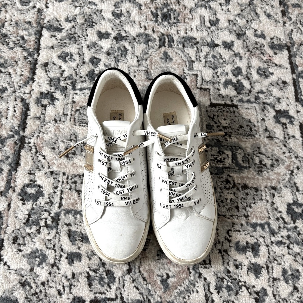 Vintage Havana white/gold sneakers 7.5 women’s